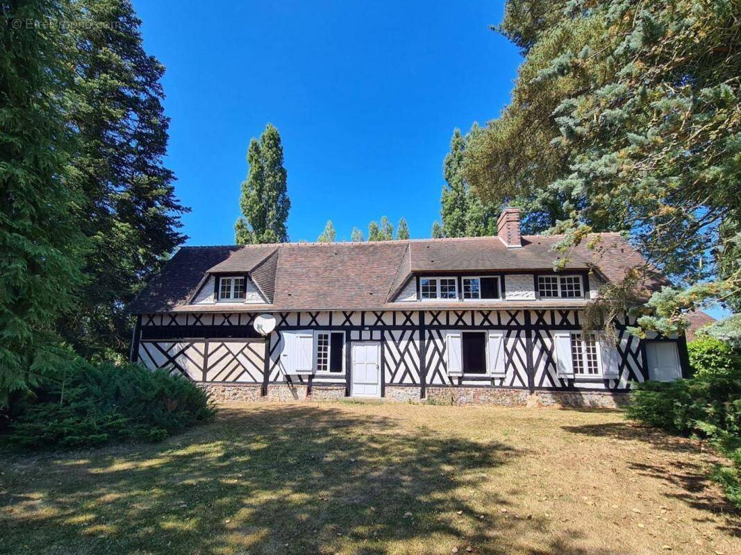 Maison à NEAUFLES-AUVERGNY
