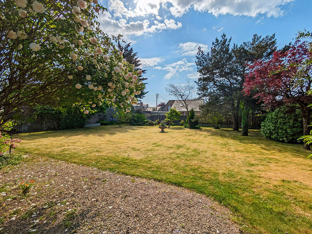 Maison à DOL-DE-BRETAGNE