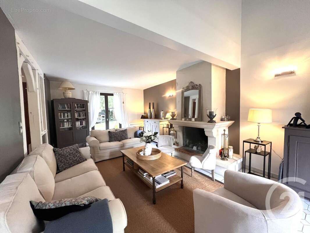 Maison à ARBONNE-LA-FORET