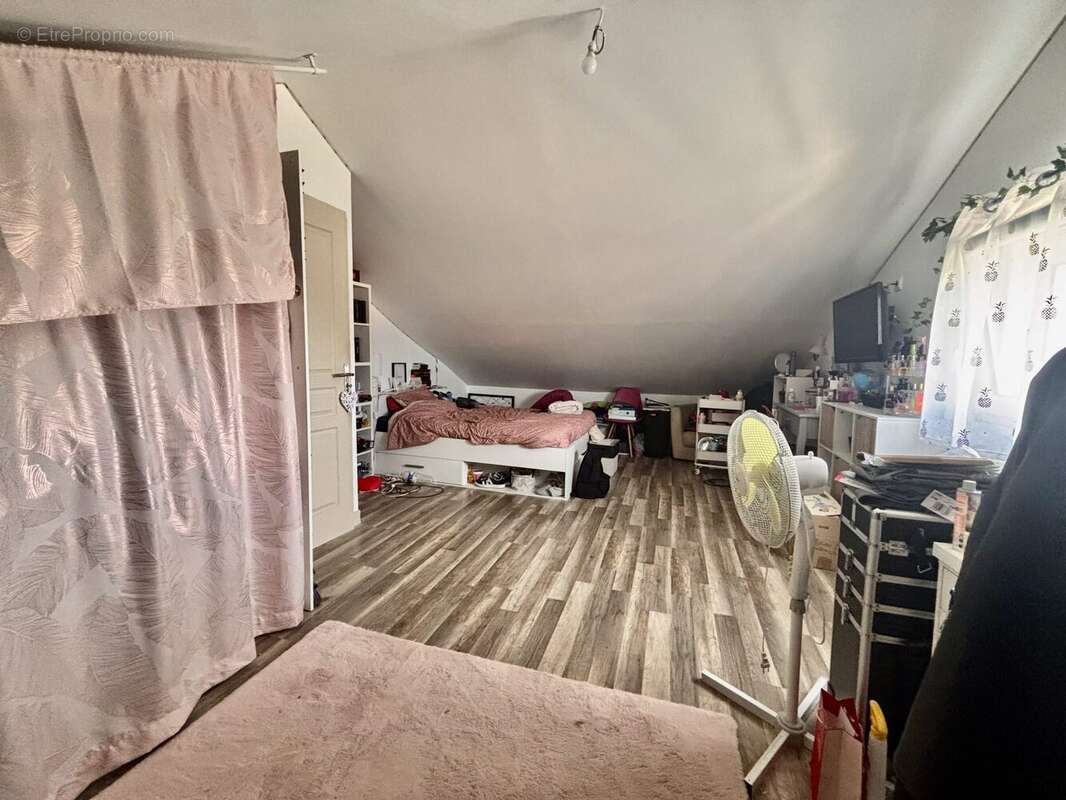 Maison à VOUNEUIL-SOUS-BIARD