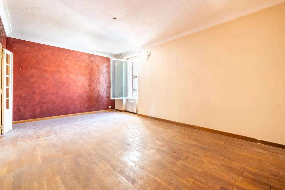 Appartement à MARSEILLE-16E