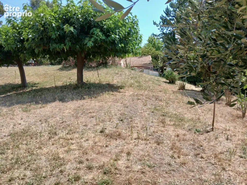 Terrain 1025 m² à Marseille-11e  - photo 5