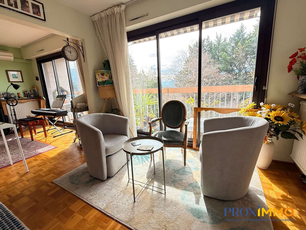 Appartement 83 m² à Voiron  - photo 3
