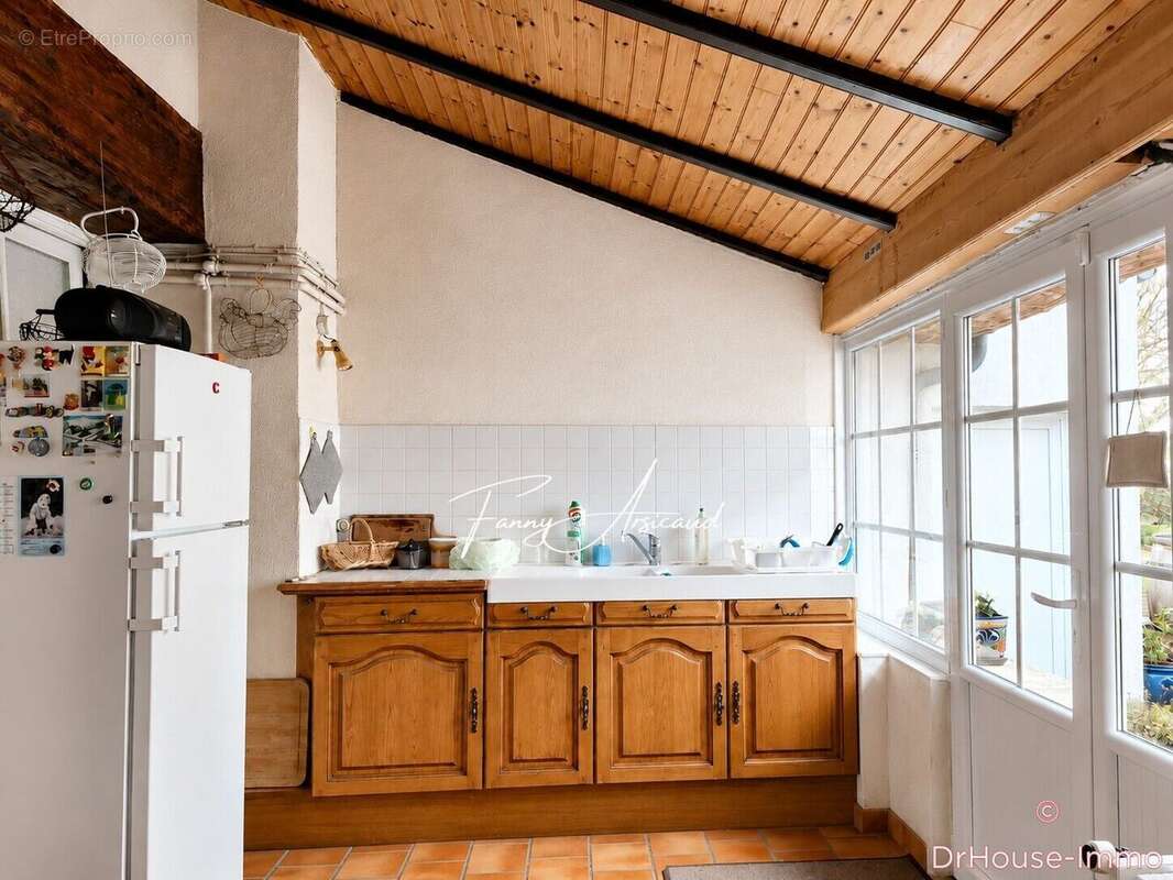 Maison 168 m² à Charron  - photo 46