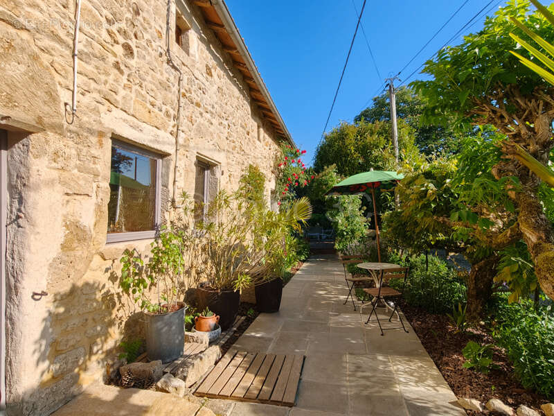 Maison à MELLE