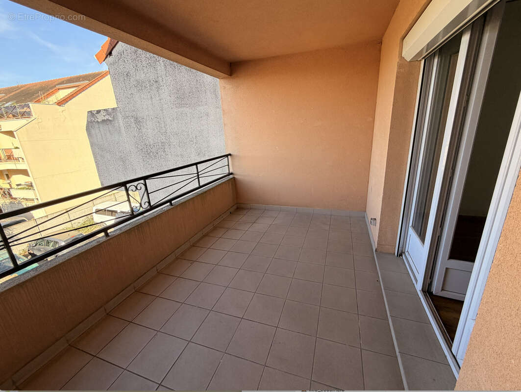 Appartement à SAVIGNY-SUR-ORGE