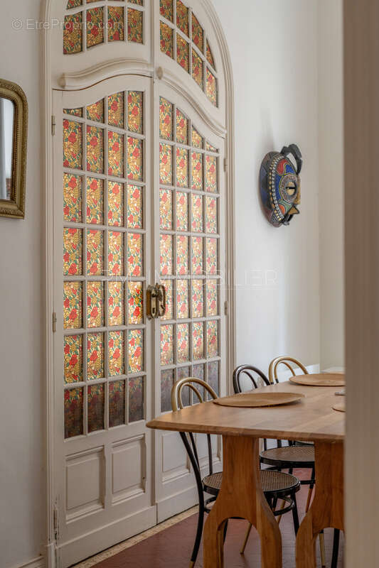 Appartement à MARSEILLE-1E