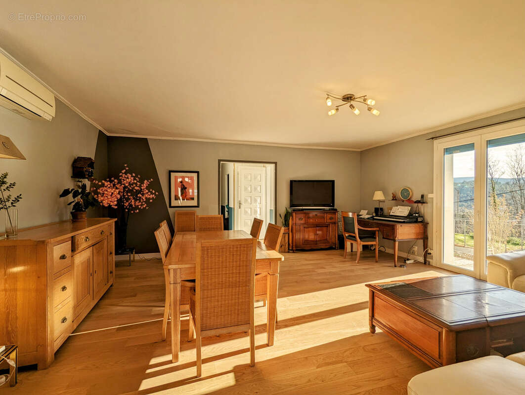 Maison à LAMALOU-LES-BAINS