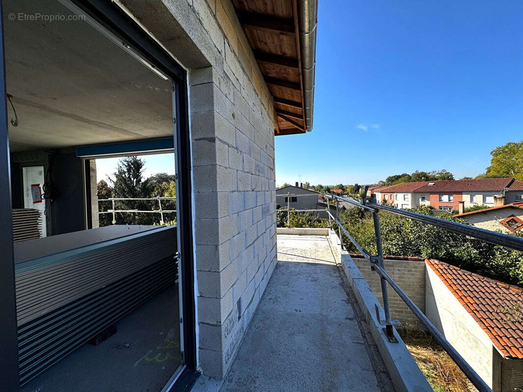 Appartement à SAINT-ORENS-DE-GAMEVILLE