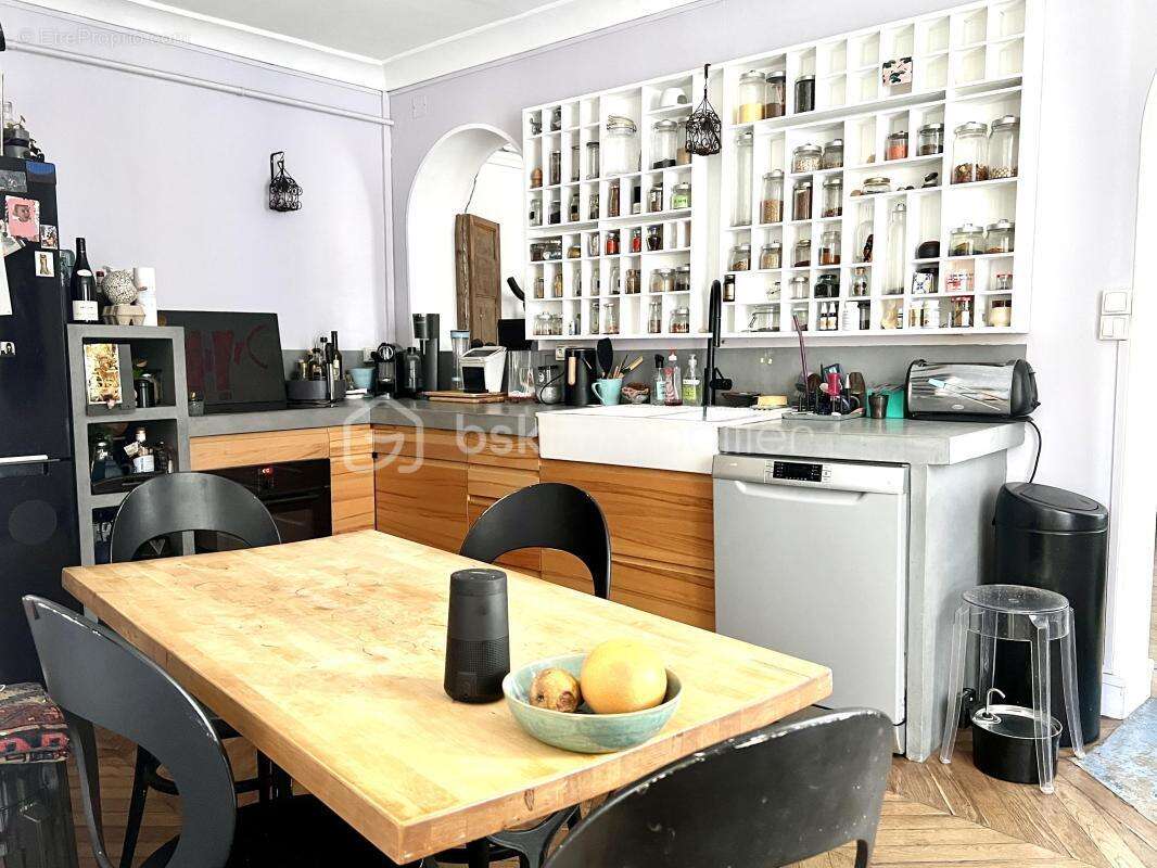 Appartement à PARIS-9E