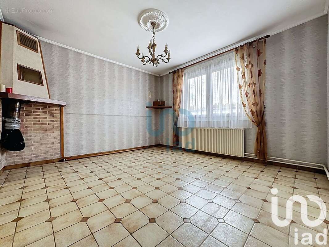 Photo 2 - Maison à CHARLEVILLE-MEZIERES