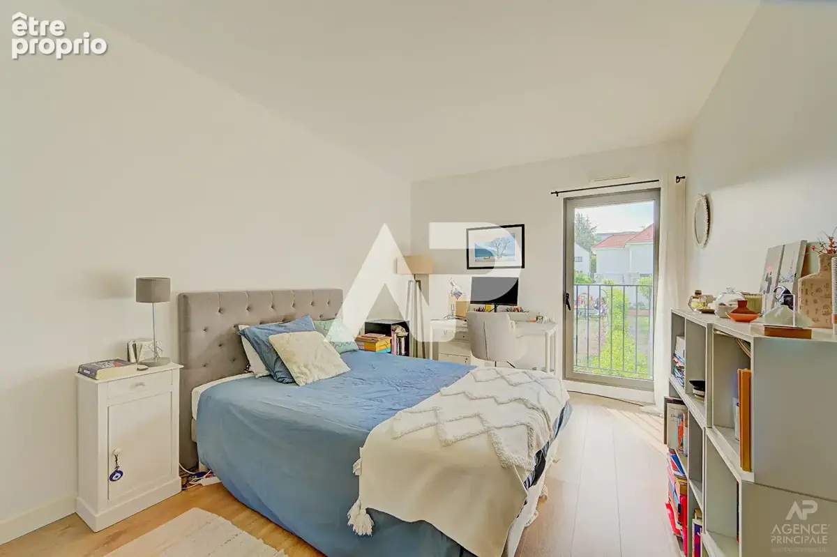 Appartement Rueil Malmaison 5 pièce(s) 117.15 m² - photo 9