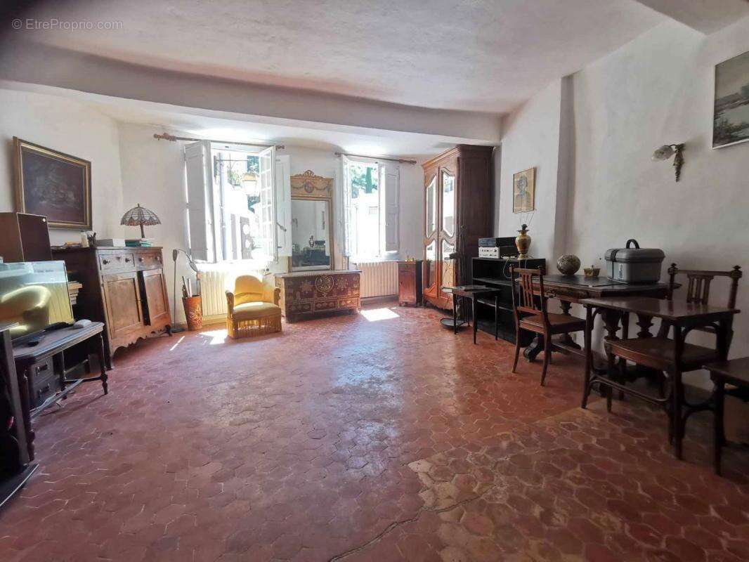 MOUSTIERS -SAINTE-MARIE  Maison de 6 pièces, 4 chambres,139m² - photo 7