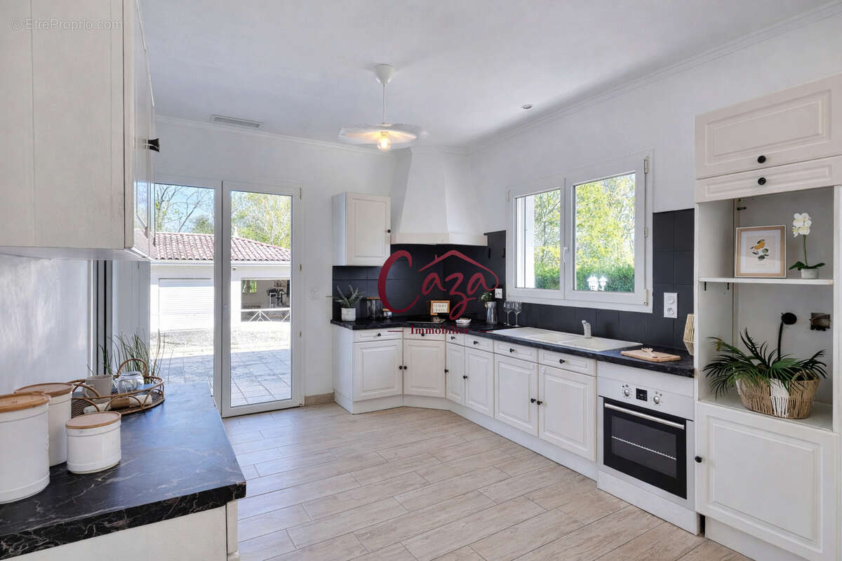 Maison à SALLEBOEUF