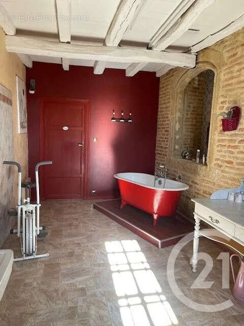 Maison à VALLEGUE