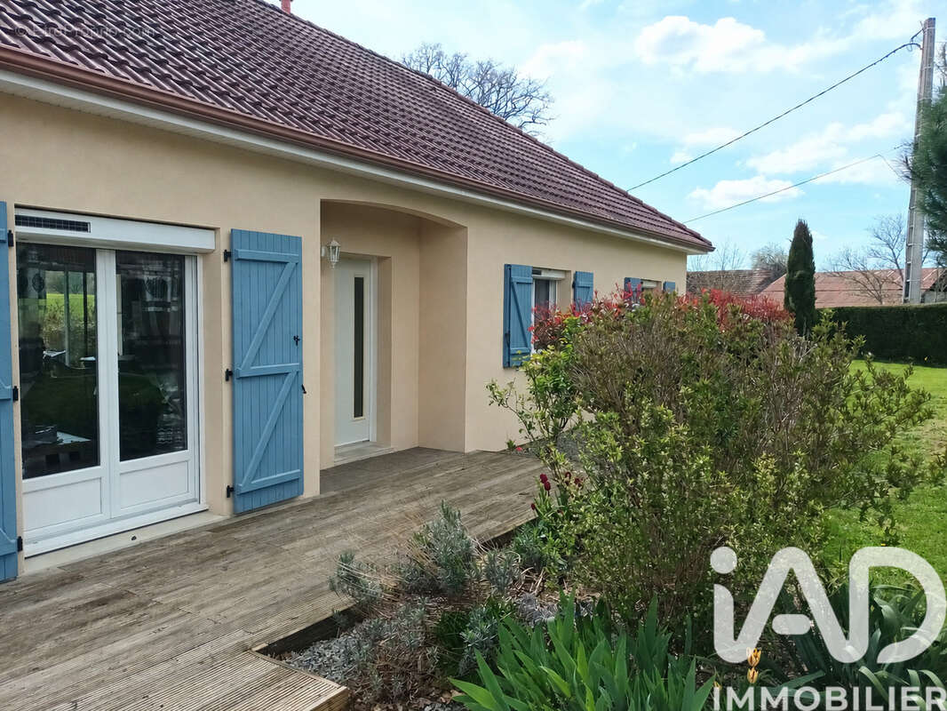 Maison 110 m² à Montboucher  - photo 2