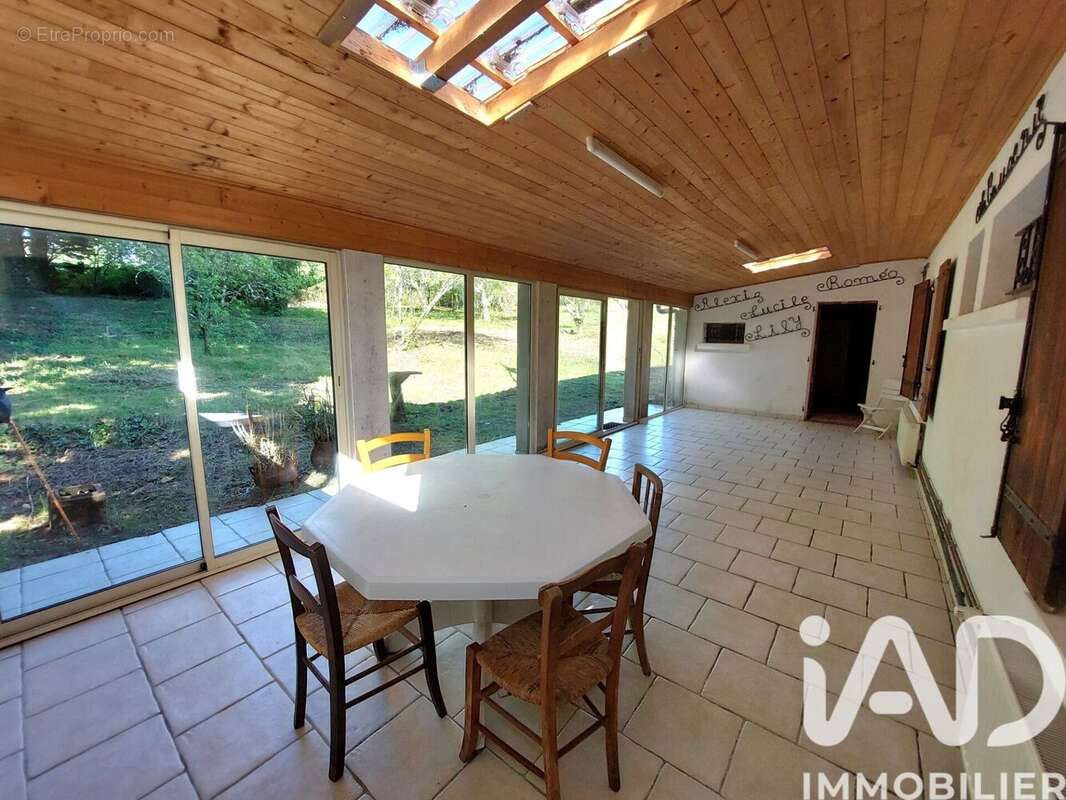 Maison 160 m² à Montazeau  - photo 9