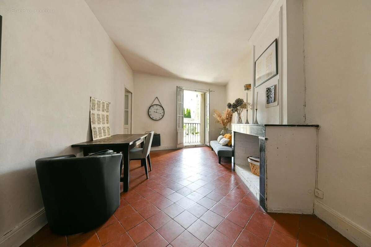 Appartement à UZES