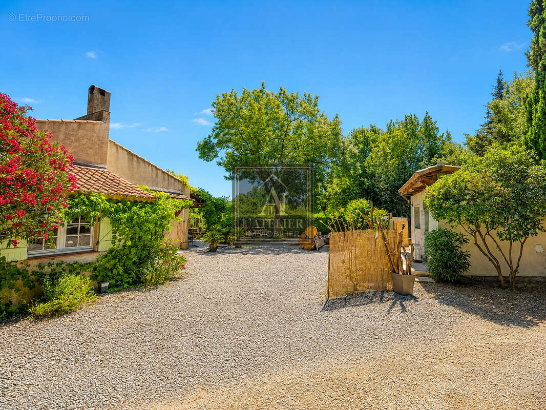 Maison à SOLLIES-PONT