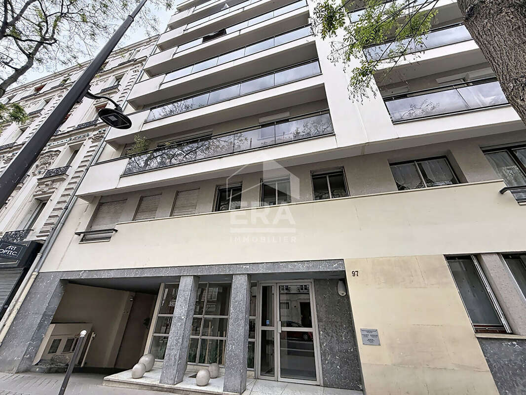 Appartement à PARIS-12E