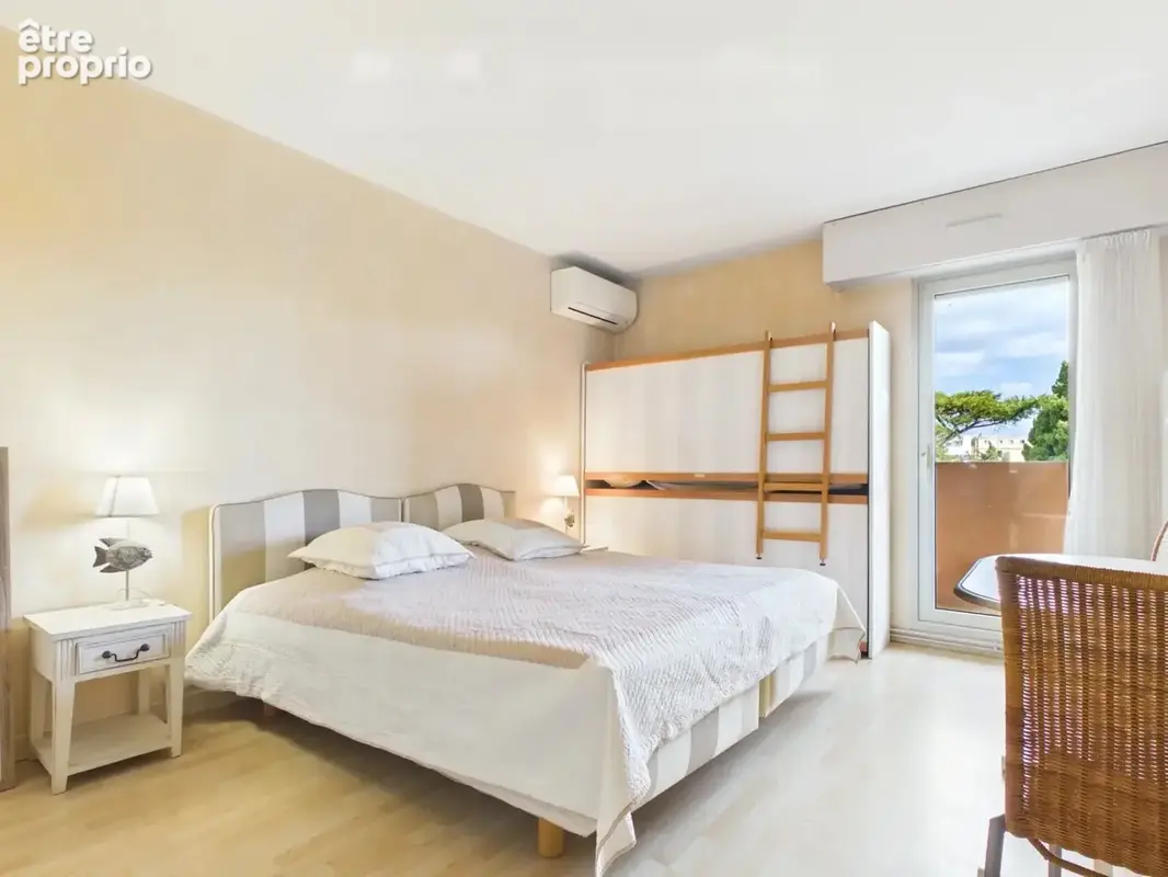 Antibes – Parc de la Badine : 3 pièces de 78,43 m² (Carrez), terrasse et balcon, dans un parc arboré de 1,4 ha avec piscine et t - photo 7