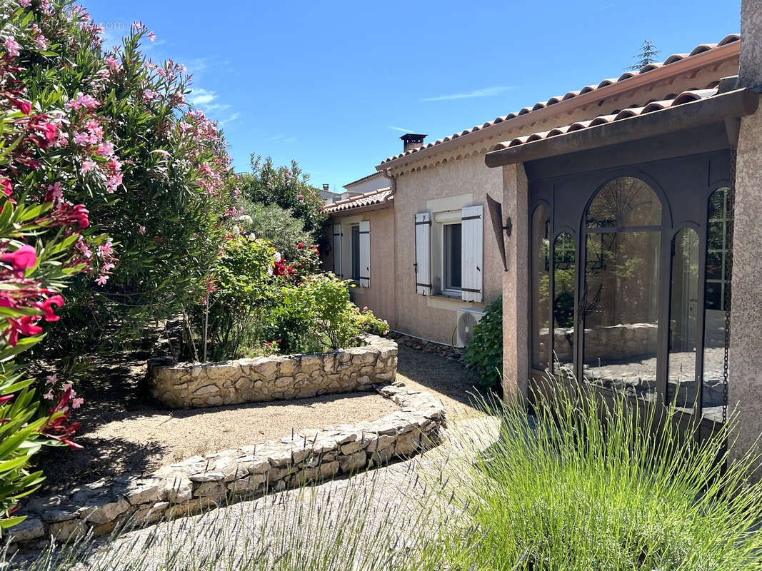 Maison à VILLENEUVE-LES-AVIGNON
