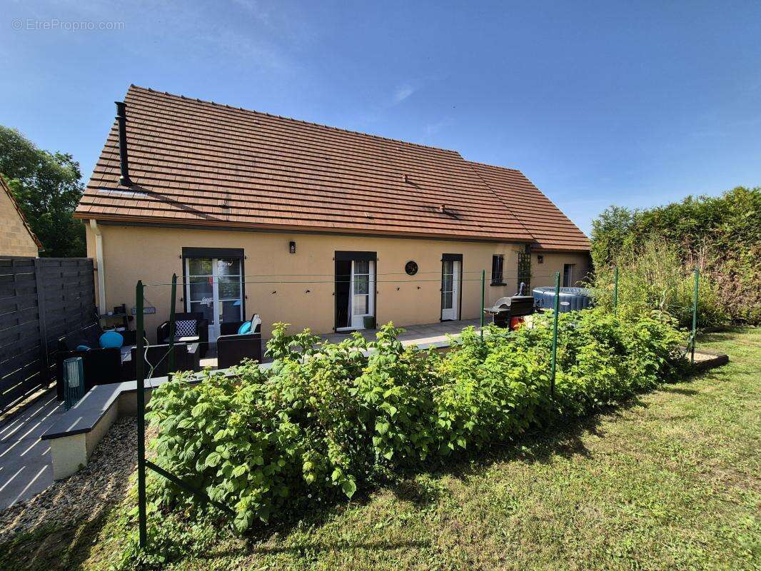 Maison à POMMIERS