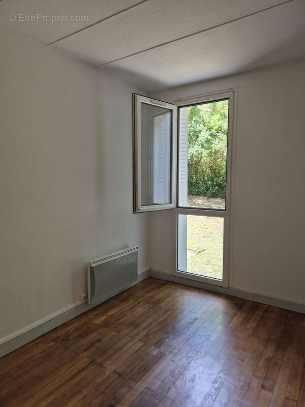 Appartement T3 de 61 m2 avec balcon et cave - photo 5