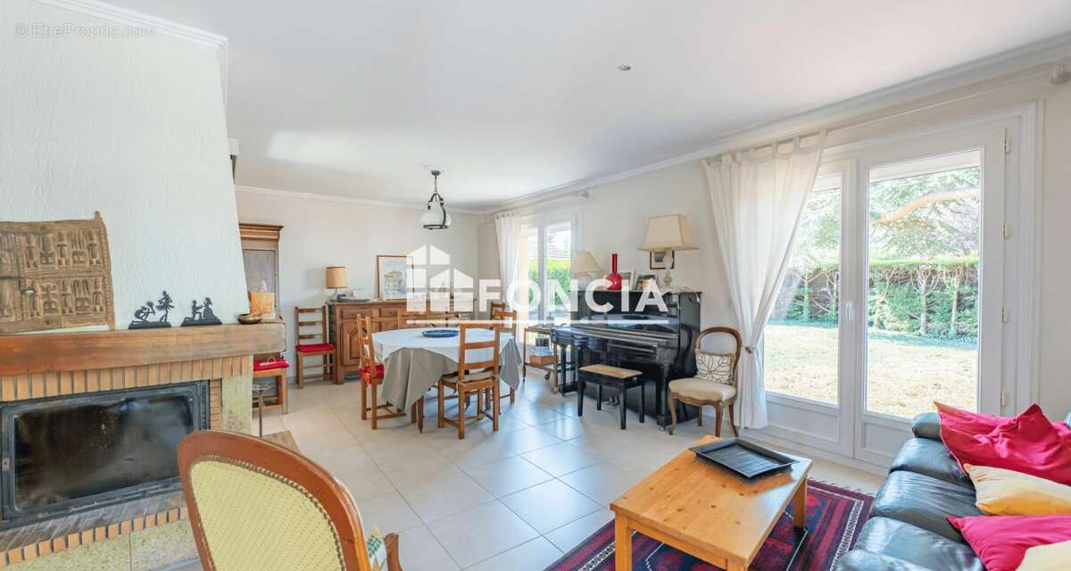 Très belle maison de plain-pied à Seyssuel – À seulement 10 minutes de Vienne - photo 6