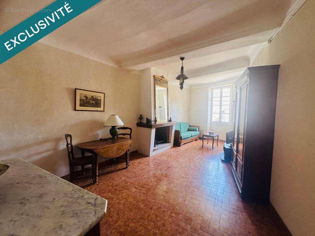 Photo 1 - Maison à LA BASTIDE-DES-JOURDANS