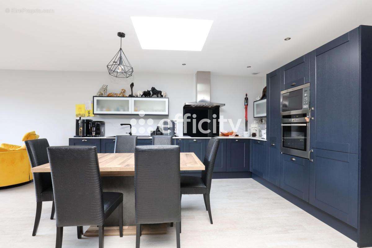 Maison à PECQUENCOURT