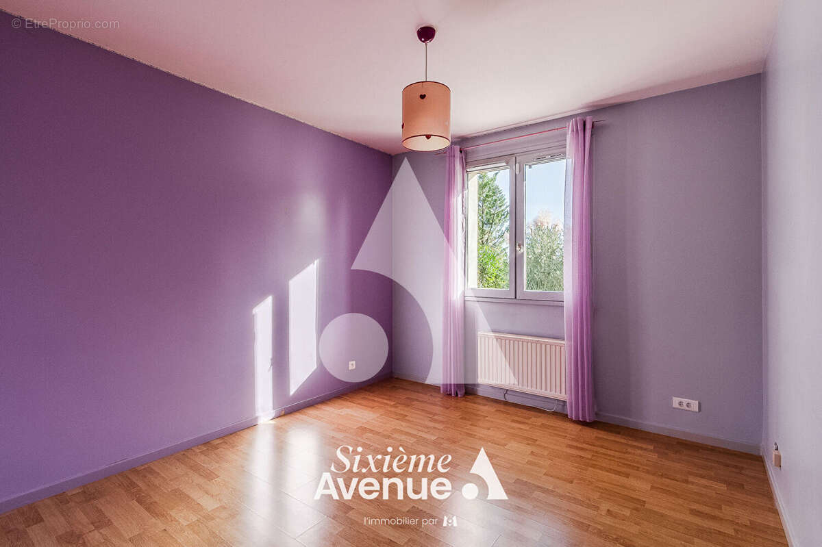 Maison à CHAZAY-D&#039;AZERGUES