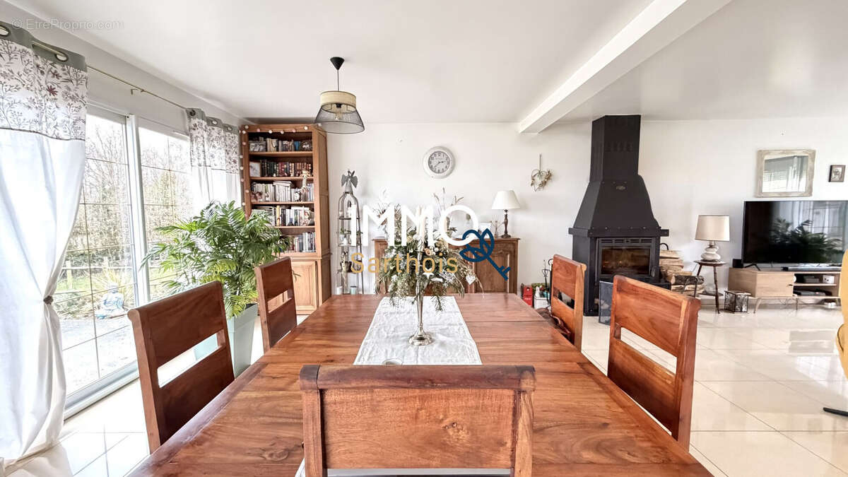 Maison à PONTVALLAIN