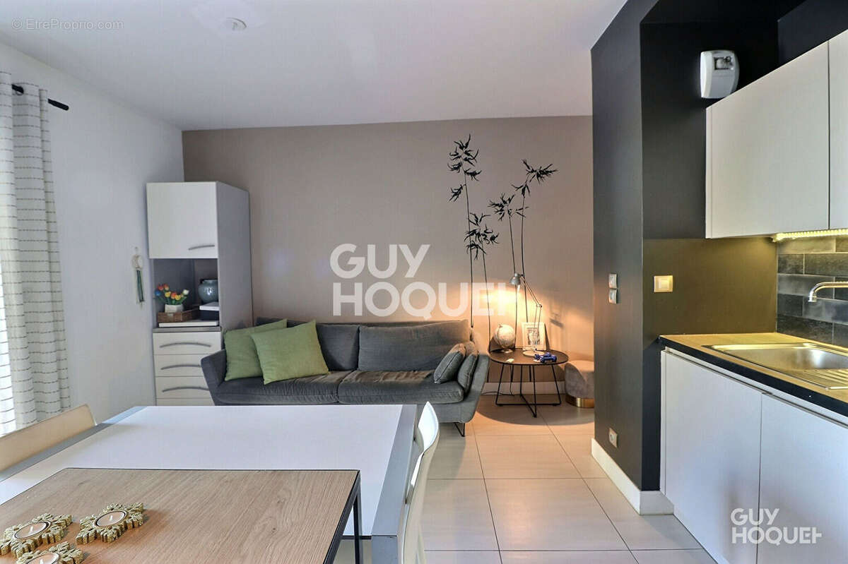 Appartement à CASTELNAU-LE-LEZ