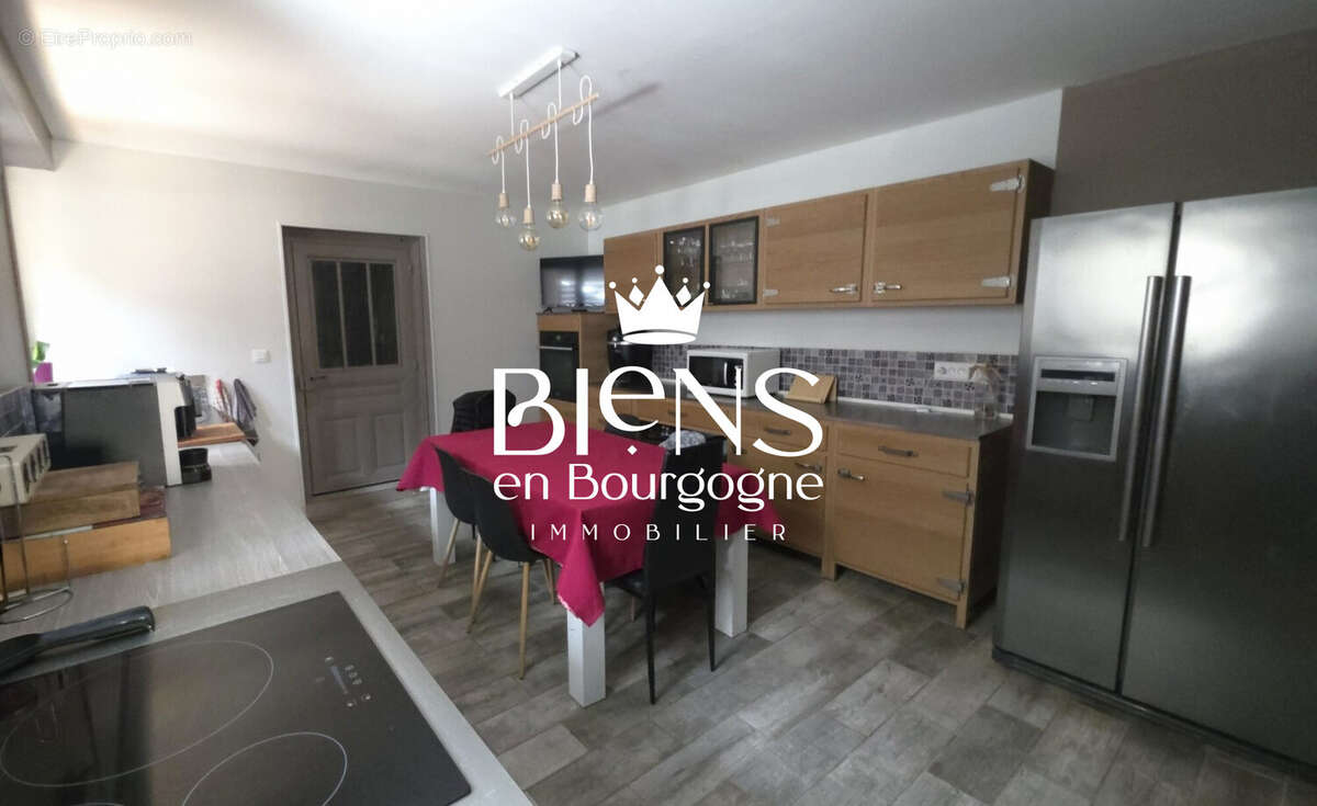 Maison 214 m² à Corcelles-Les-Arts  - photo 5
