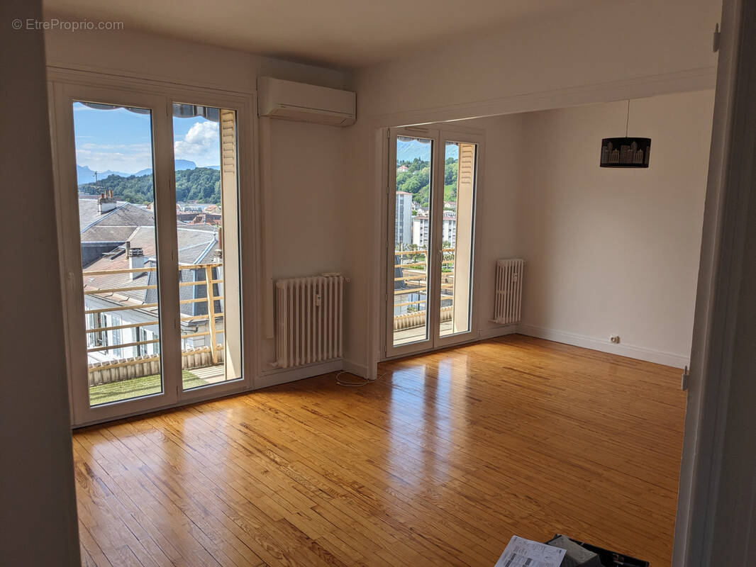 Appartement à AIX-LES-BAINS