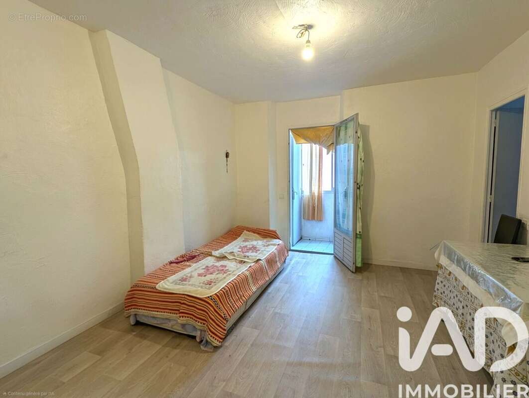 Photo 2 - Appartement à MARSEILLE-4E