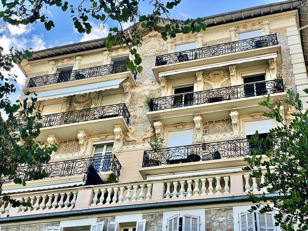 Appartement à LE CANNET