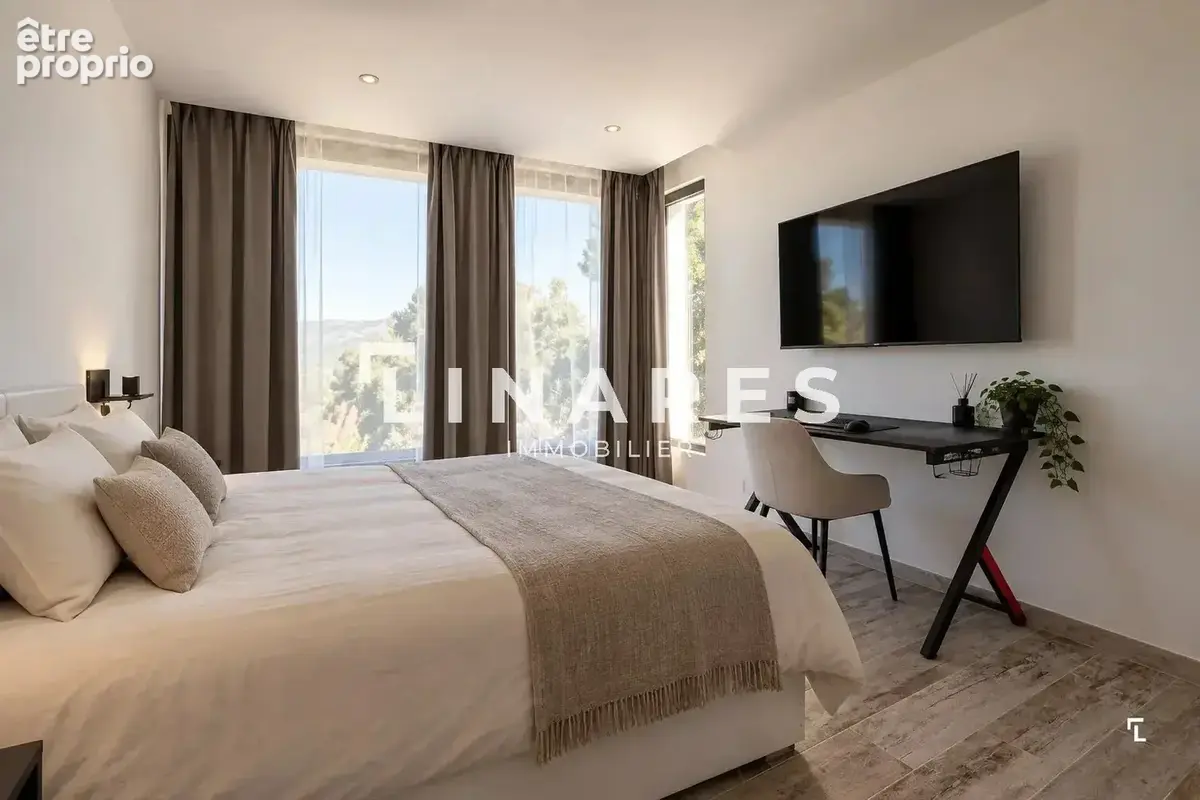 PERSPECTIVE CALIFORNIA  - Villa T5 de 394 m2 - Garage de 59 m2 - Terrain - Jardin - Piscine - Garage - 13400 Aubagne - photo 12