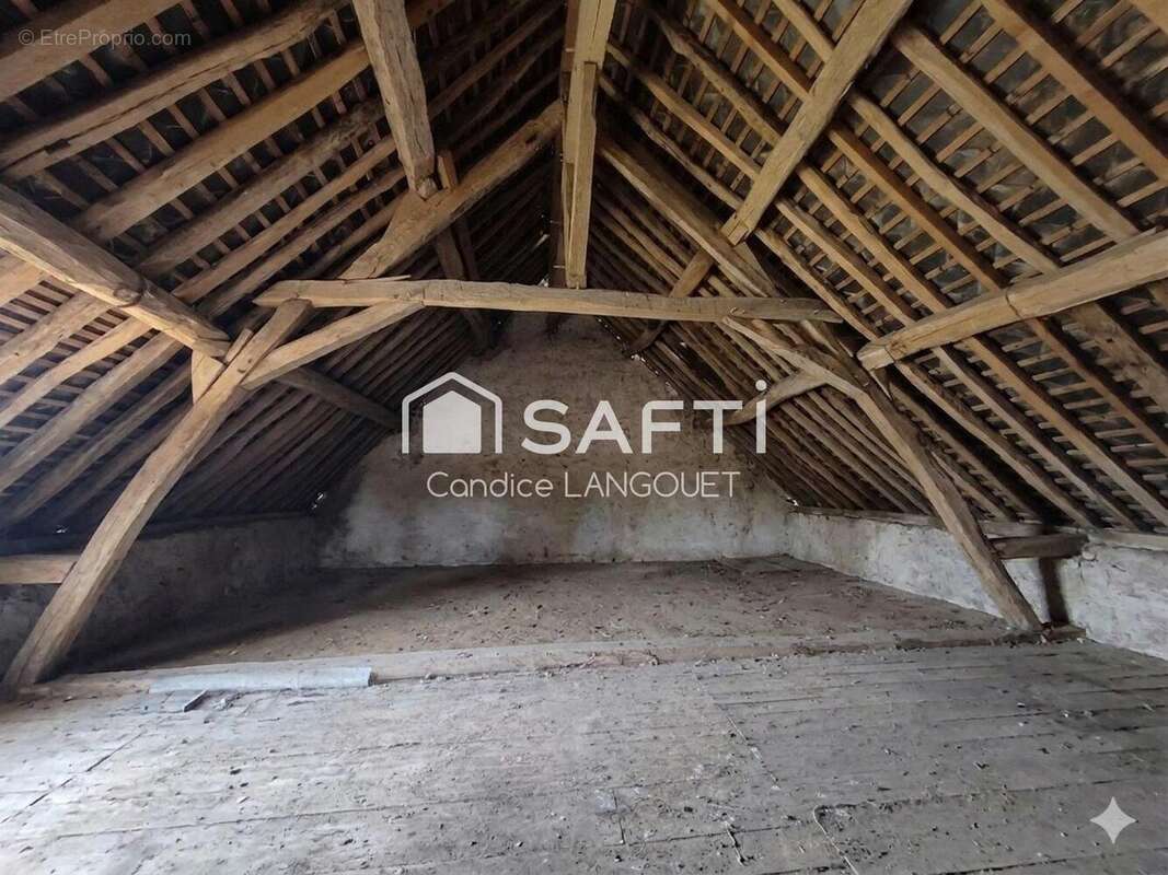 Photo 2 - Parking à SUBLAINES