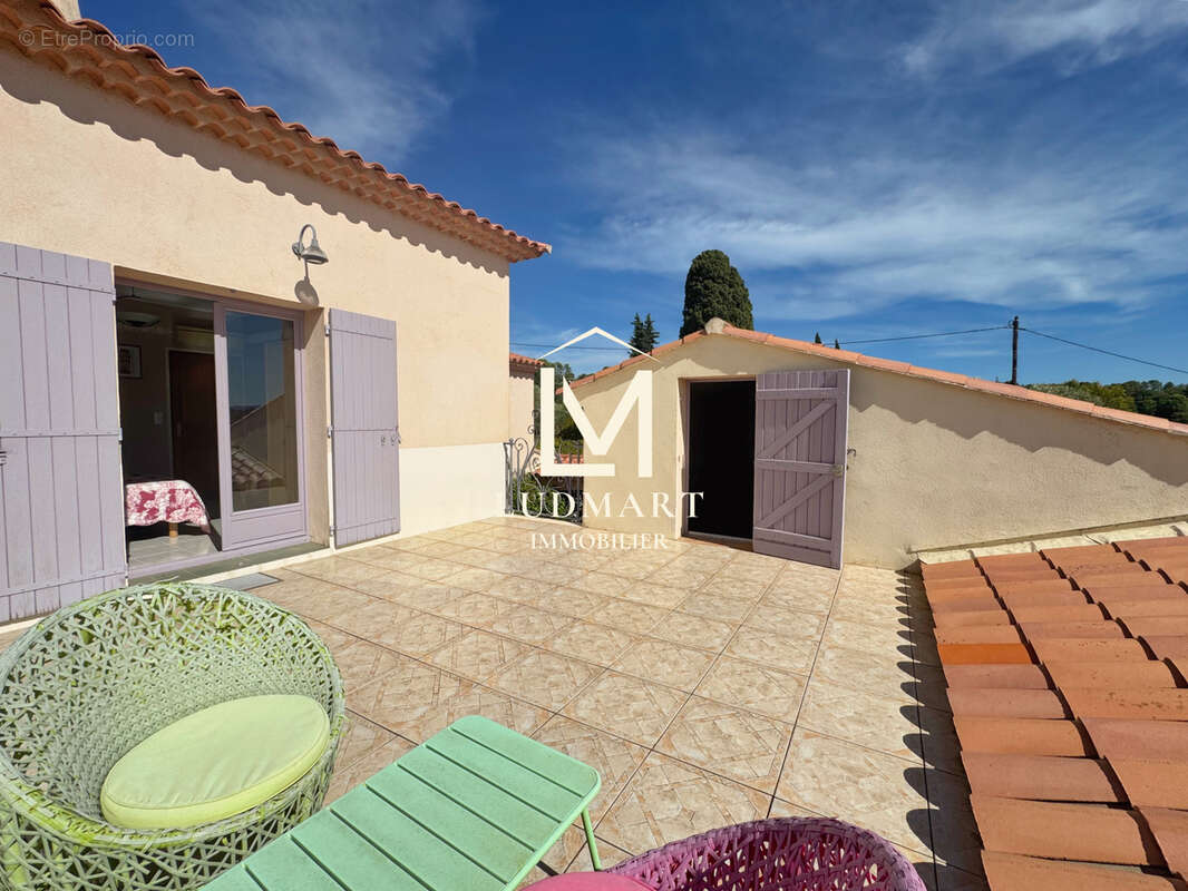 Maison à LORGUES
