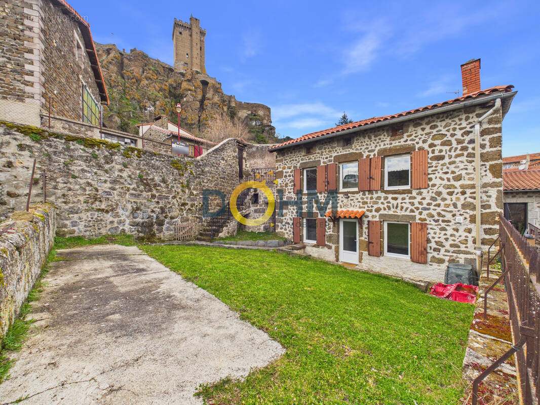 Maison à POLIGNAC