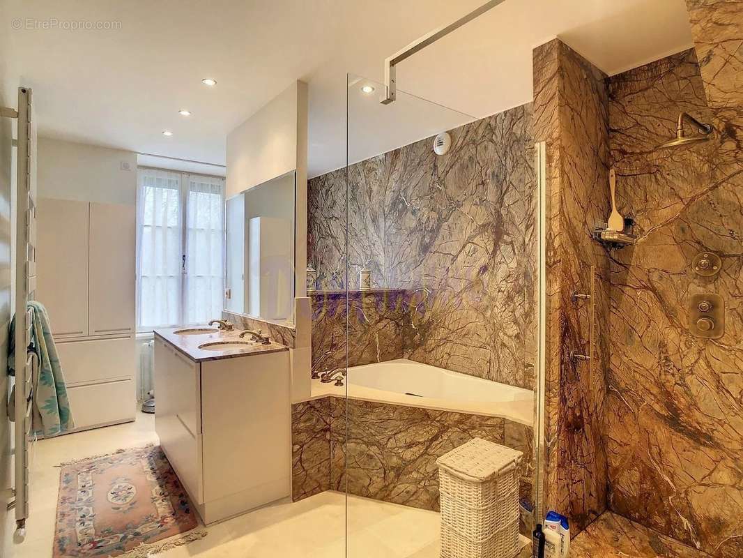 Maison à ALLIGNY-EN-MORVAN