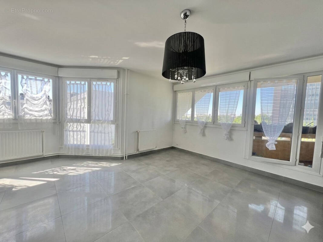 Appartement à BAGNOLET