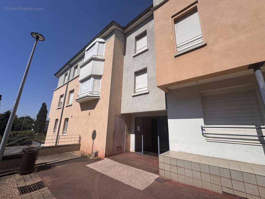 Appartement 76 m² à Roanne  - photo 2