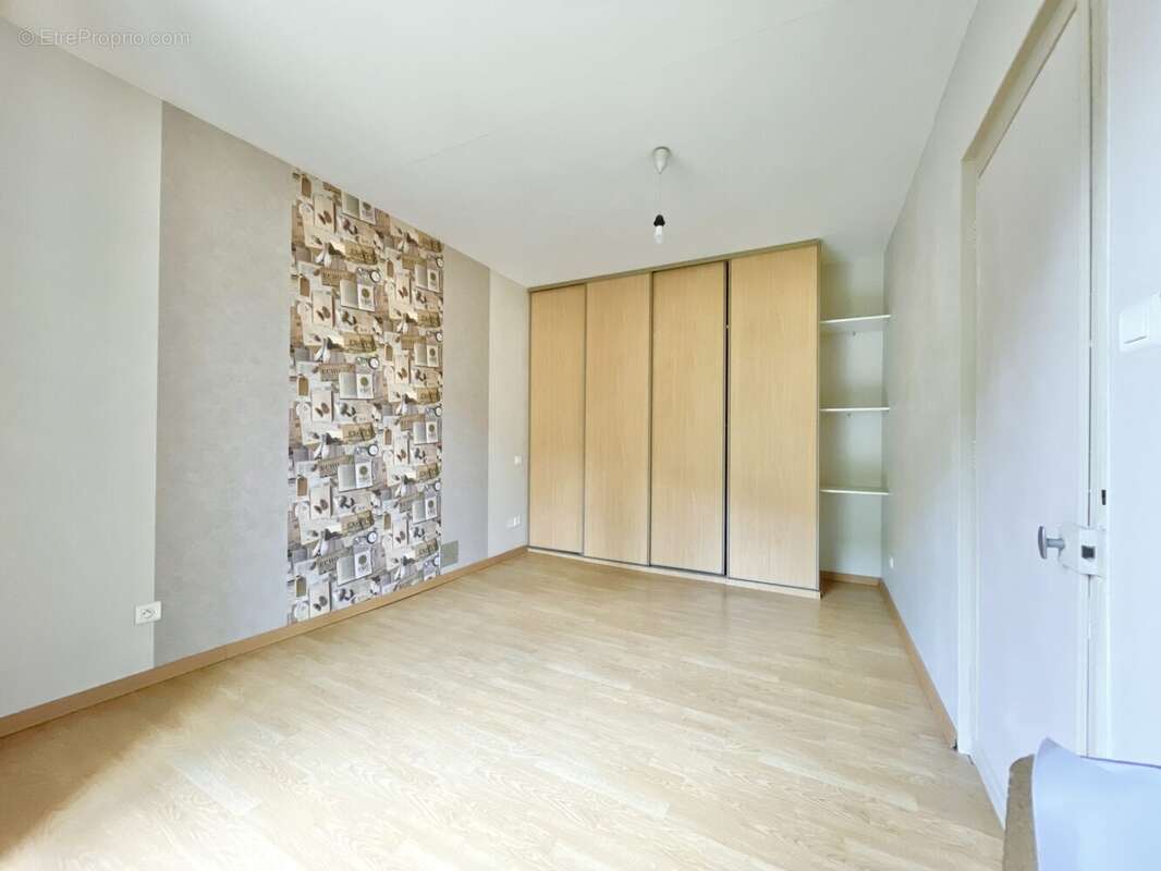 Maison à LE BUISSON-DE-CADOUIN