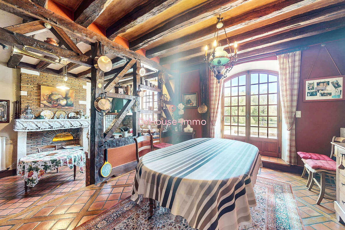 Maison 293 m² à Saint-Aoustrille  - photo 5