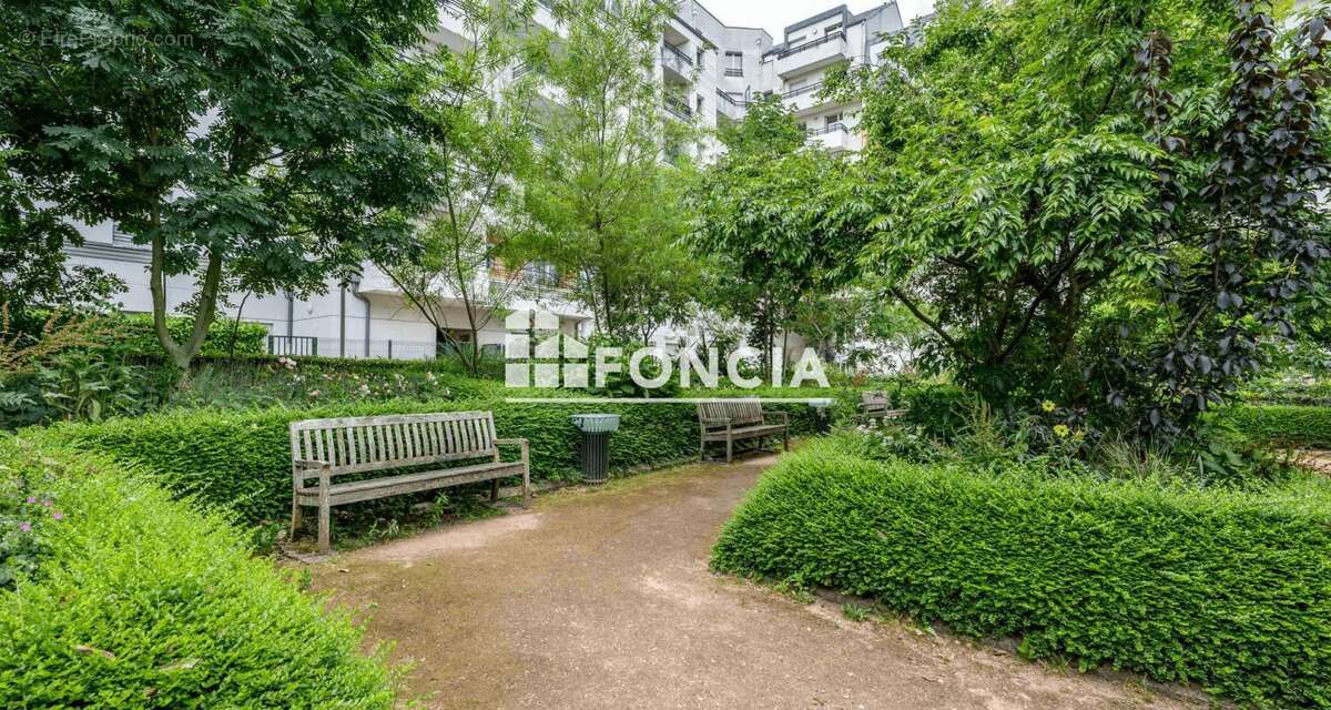 Appartement à BOURG-LA-REINE