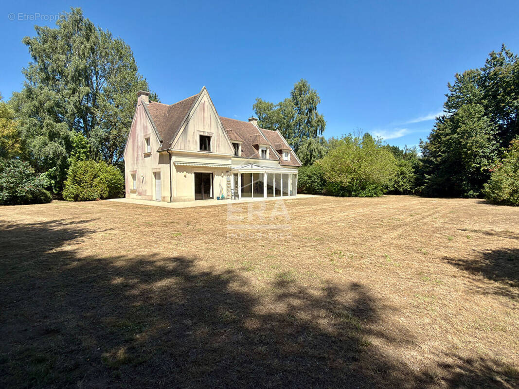 Maison à MATHIEU