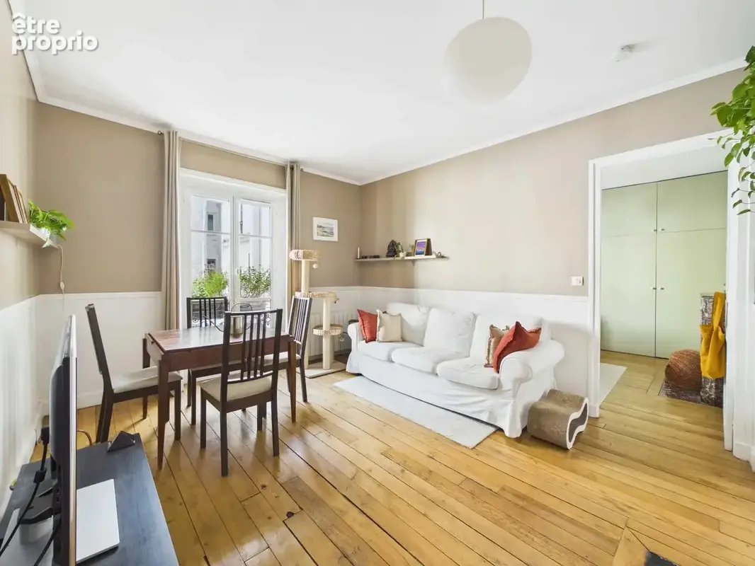 Appartement à PARIS-9E